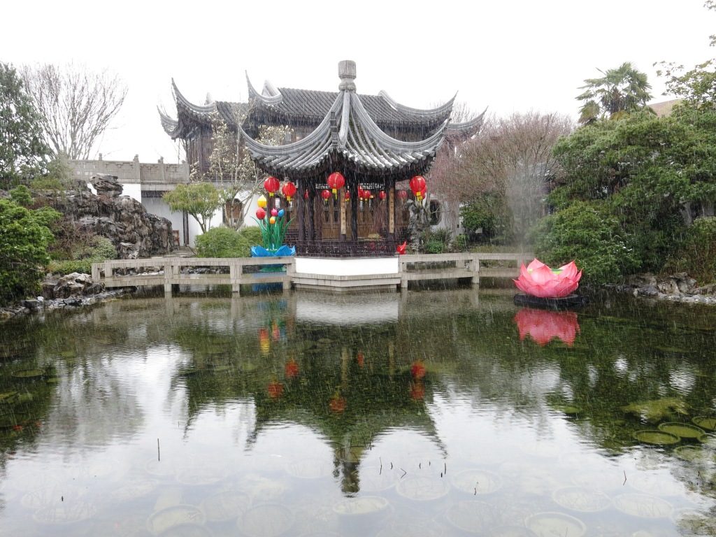 Tour of Lan Su Chinese Garden 2